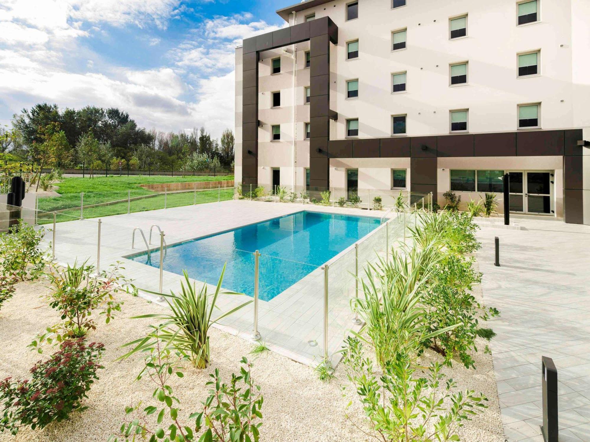 Ibis Budget Valence Sud Bagian luar foto